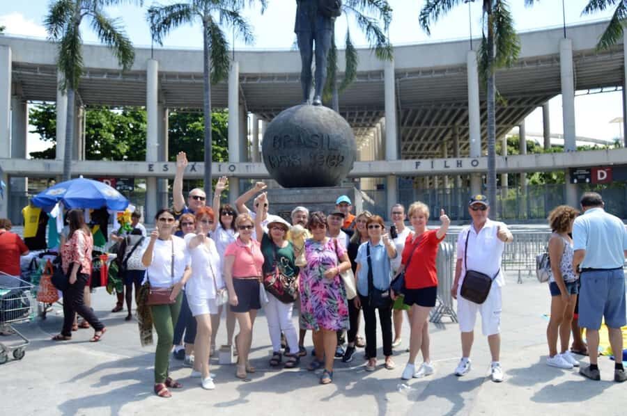 Rio de Janeiro: Rio's Icons Guided Tour with Tickets & Lunch - Historical Center panorama and Sugarloaf Mountain