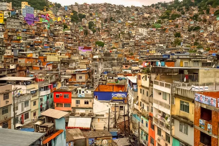 Rio de Janeiro: Rocinha Favela Walking Tour with Local Guide - Two hours on foot in Rocinha: what you’ll notice and how to behave