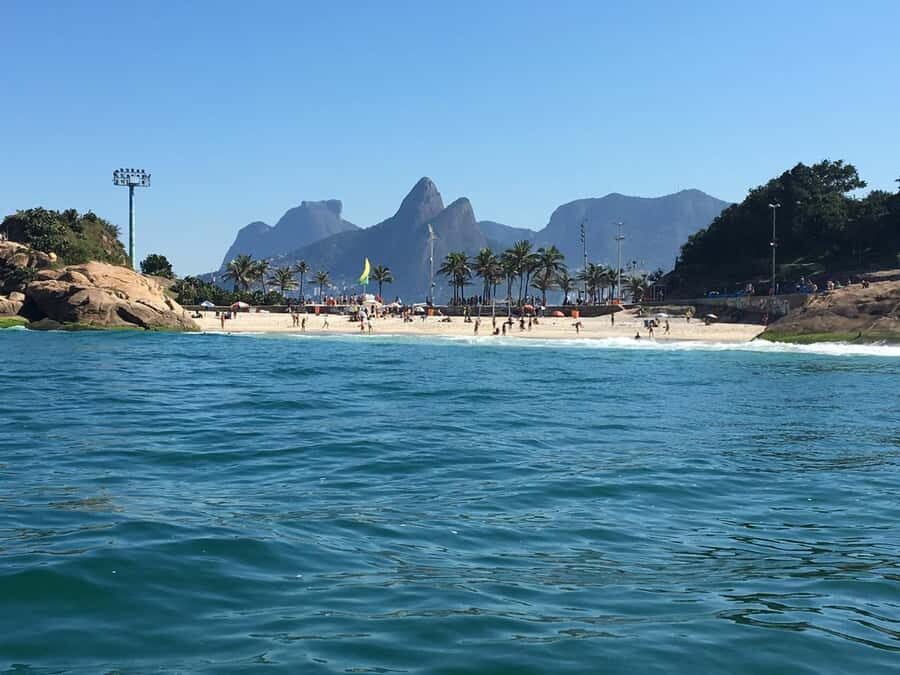 Rio de Janeiro: SpeedBoat Tour - Beach Tour with Beer - Onboard experience: guide, captain style, and what you really get