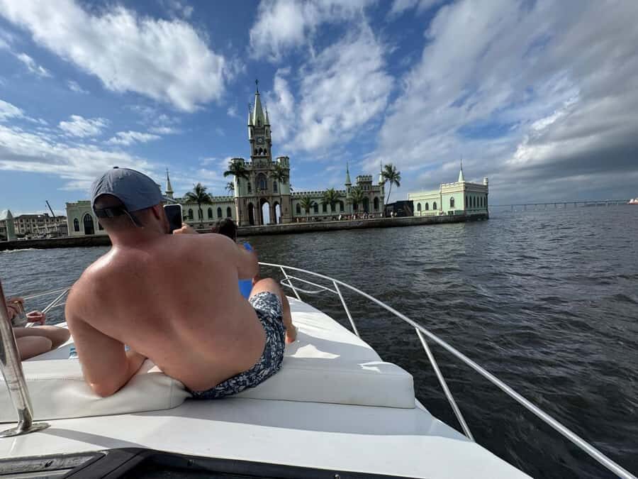 Rio de Janeiro: Speedboat Tour with Snacks and Drinks - Why this 3-hour speedboat is a smart way to see Rio