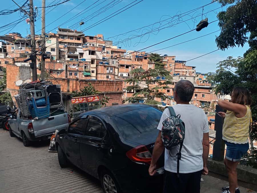 Rio de Janeiro: the biggest favela tour in Rio, lest go! - Market photos, street artists, and the real Rio of food and crafts