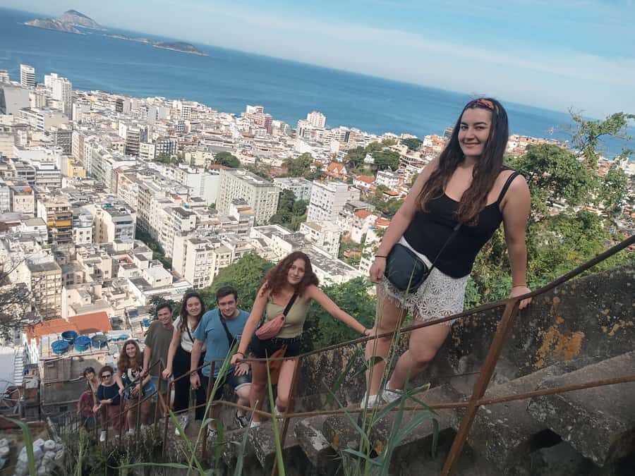 Rio de Janeiro: the biggest favela tour in Rio, lest go! - The 15-minute scooter start and the motorcycle option