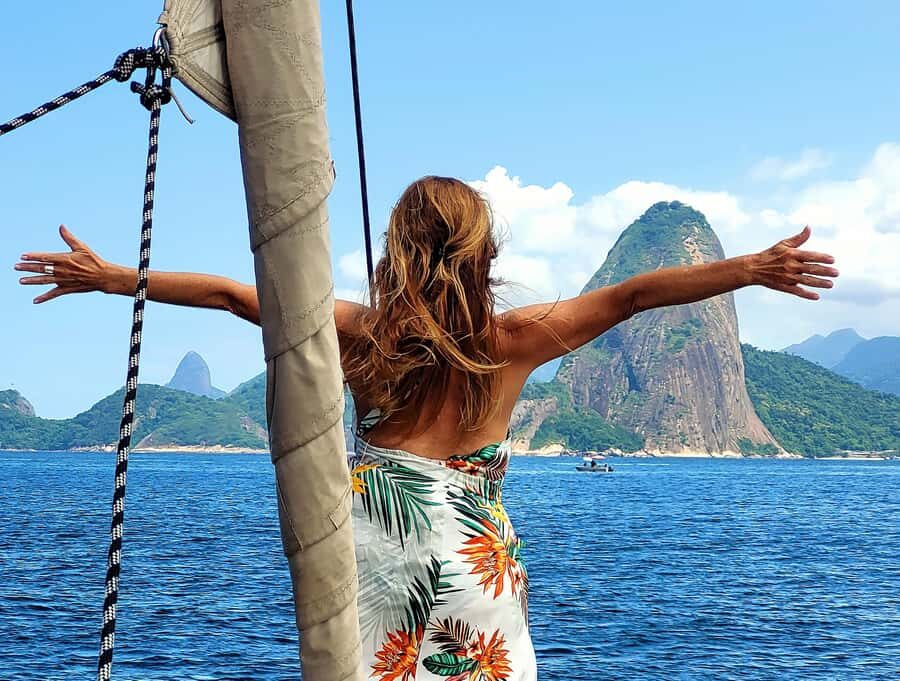 Rio de Janeiro: Wake Up and Sail - The best part: the onboard vibe (and what’s included)