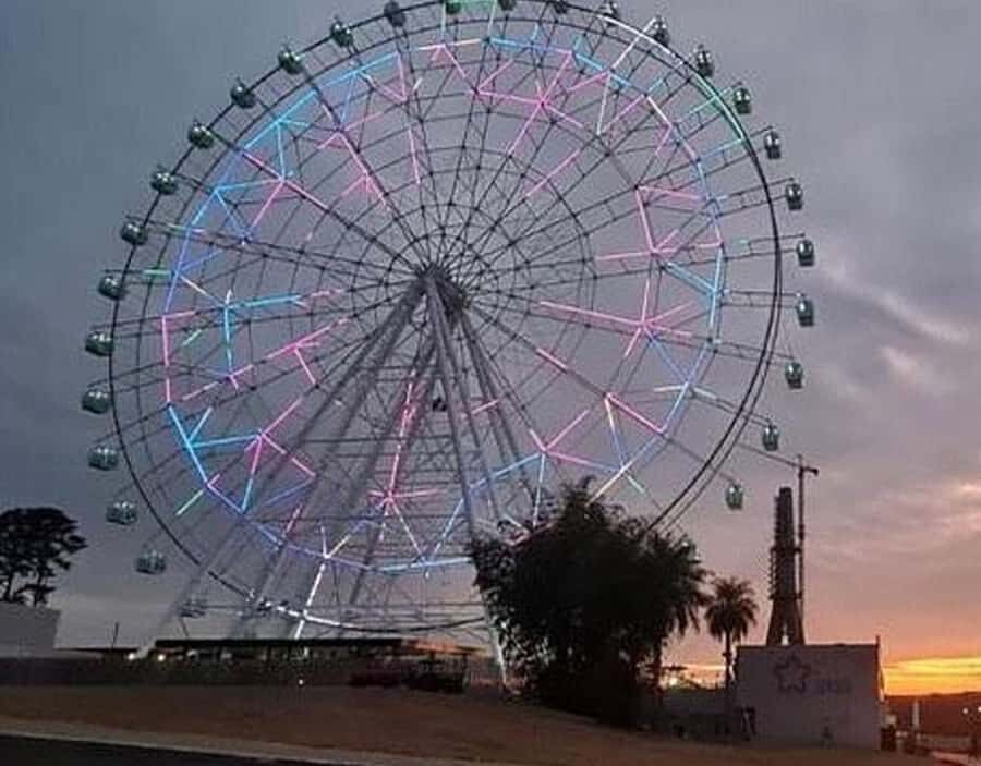 Rio de Janeiro: Yup Star Observation Wheel Ticket - Yup Star Wheel Comfort: What 54 Climate-Controlled Cabins Mean