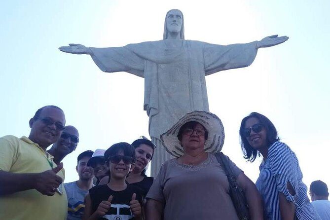 Rio Express: Guided tour of Sugar Loaf Mountain and Christ Redeemer. - The guide and air-conditioned van: comfort, clarity, and less stress