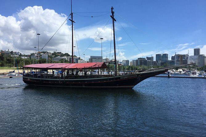 Rio From the Sea: Guanabara Bay Cruise with Optional Barbecue Lunch - Rio’s Guanabara Bay, minus the traffic