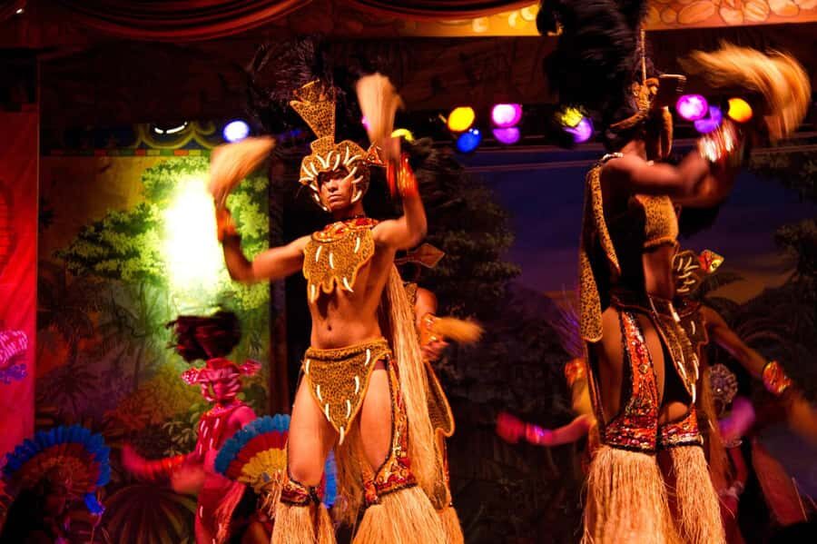Rio: Ginga Tropical Folkloric Show & Optional Dinner - Your start point at Centro Cultural Veneza