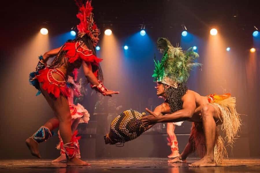 Rio: Ginga Tropical Folkloric Show & Optional Dinner - The show you’re paying for: regional Brazilian dances