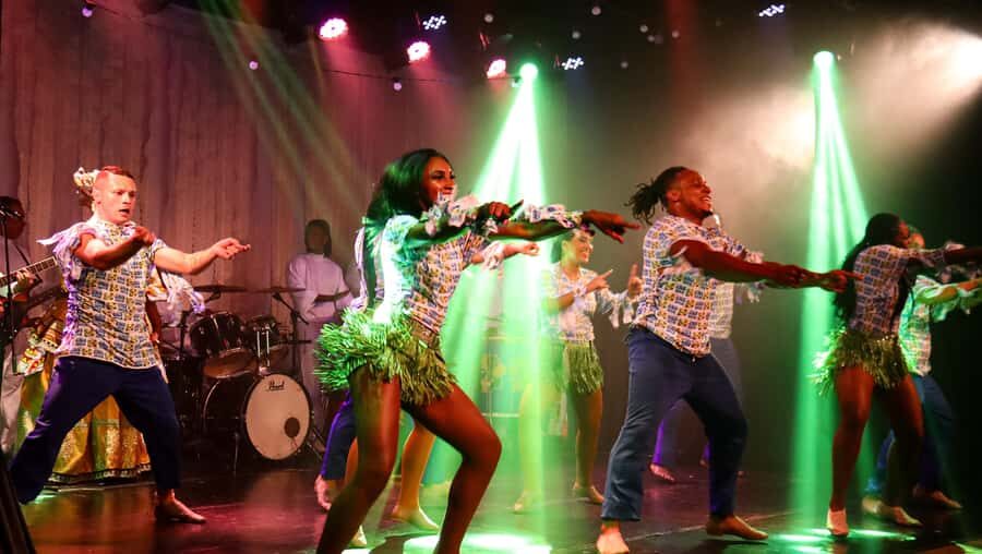 Rio: Ginga Tropical Samba and Folklore Show Ticket - Audience Interaction: When the Show Pulls You In