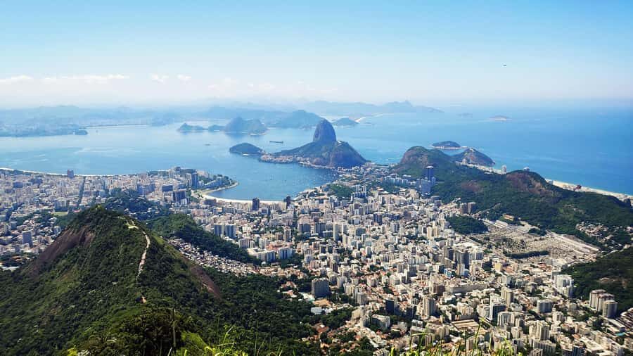 Rio: Maracanã Stadium & Christ the Redeemer by Rack Railway - The Guide and Audio Setup: Getting Meaning, Not Just Motion
