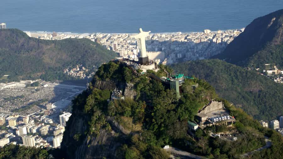 Rio: Maracanã Stadium & Christ the Redeemer by Rack Railway - Should You Book Maracanã and Christ the Redeemer by Rack Railway?