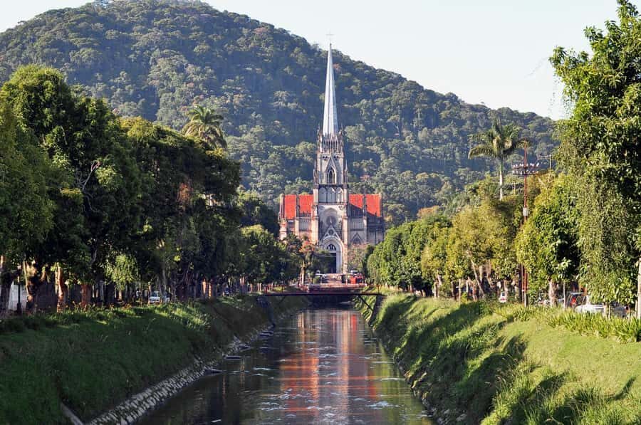 Rio: Petrópolis Trip with Palace, Imperial Museum & Brewery - Casa do Alemão: the practical stop for snacks, stretch, and restrooms