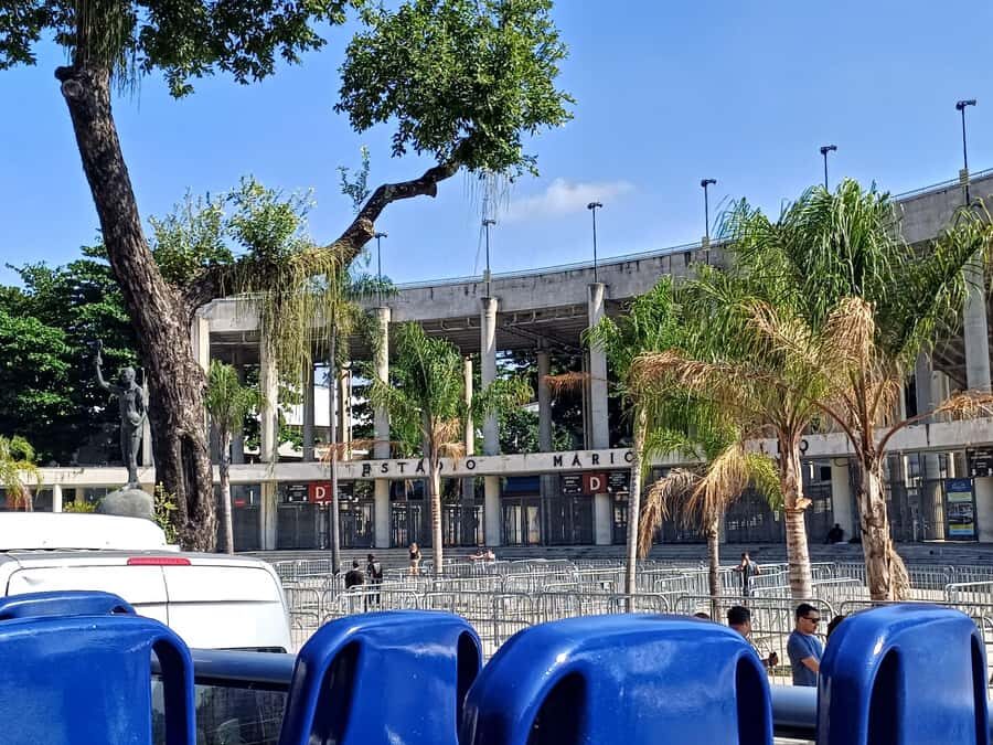 Rio Samba Bus: hop-on hop-off city tour in Rio de Janeiro - Sugarloaf Mountain and Morro da Urca: the photo-stop that can steal time