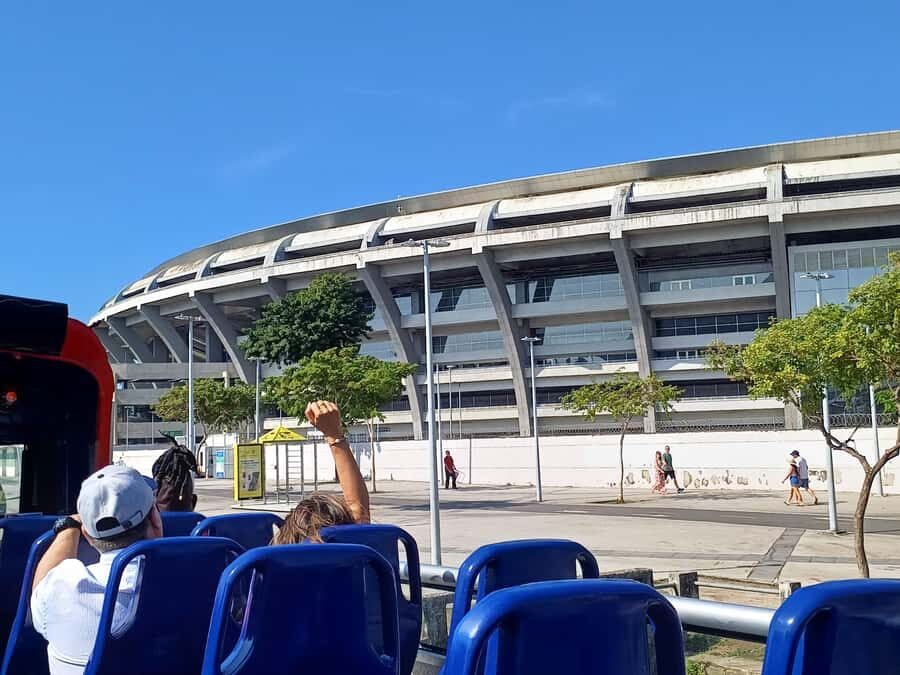 Rio Samba Bus: hop-on hop-off city tour in Rio de Janeiro - Through Aterro do Flamengo to Cinelândia: where Rio’s city life shows up