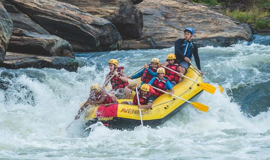 Rio: White Water Rafting Adventure tour in Rio de Janeiro - The rafting stretch: 7 kilometers of Level II–III fun
