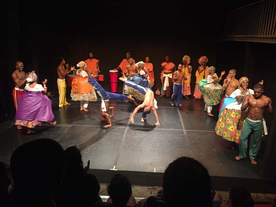 Salvador by Night: Cultural Dinner and Show - Dinner in a traditional restaurant: what’s included, what to watch