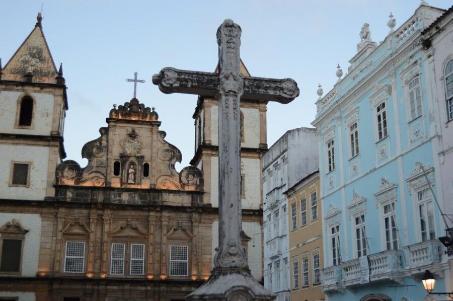 Salvador Historic Walking Tour - Pelourinho - Largo do Pelourinho and the São Francisco church: where architecture meets faith