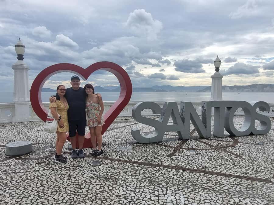 Santos & Guaruja: 8 hour Beach Tour Starting in Sao Paulo - Jardim da Orla and the Long Shoreline Views in Santos