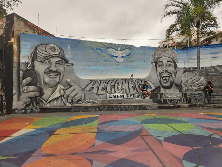 São Paulo: Bar and Street Art Crawl with Local Guide - What to Bring for an Easy 2 km Walk in Vila Madalena