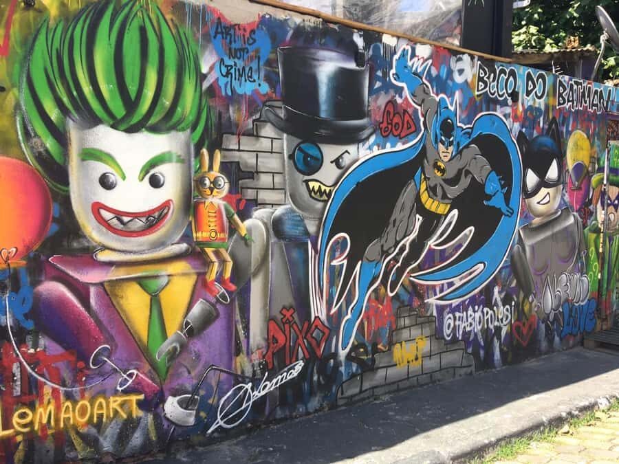 São Paulo: City Highlights Guided Tour - Batman’s Alley in Vila Madalena: street art you can actually see well