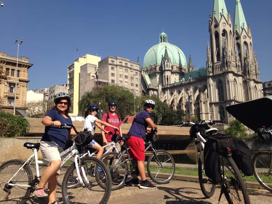 São Paulo: Downtown Historical Bike Tour - Niemeyer Downtown and the Civic Sights: Where São Paulo Shows Its Muscle