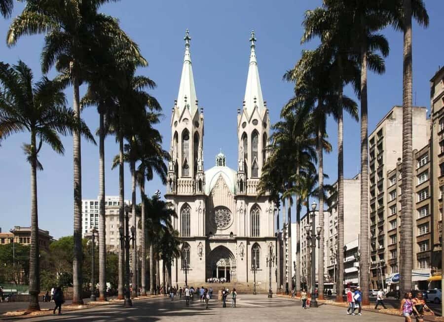São Paulo: Downtown Walking Tour with Farol Santander Entry - Key highlights worth knowing before you go
