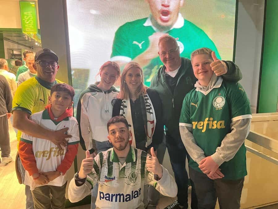 São Paulo: Join a Palmeiras Game Experience with a local - Finding Your Local Host Near Palmeiras–Barra Funda