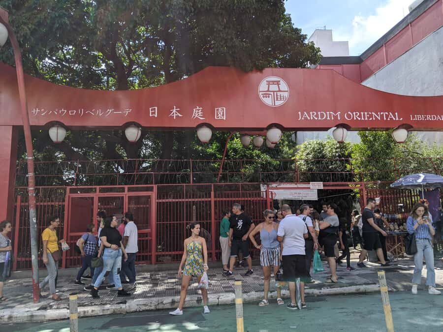 São Paulo: Liberdade Street Food Tour - The 105-minute food walk: 3 main snacks that set the theme