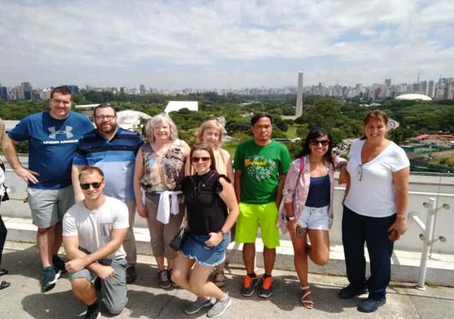 São Paulo: Main City Sights in 7 Hours – Shared Group Tour - Downtown São Paulo passing moments: City Hall and the Tea Viaduct