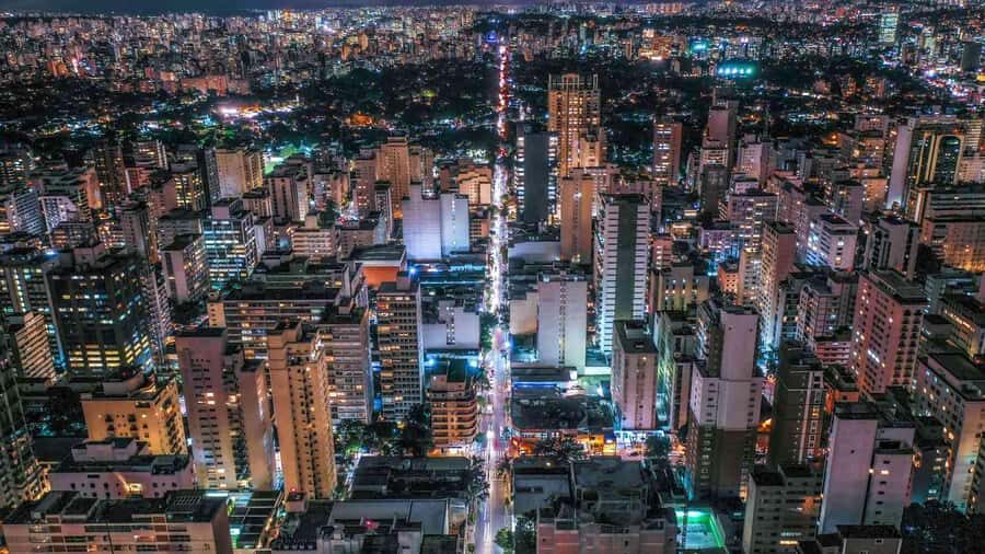 São Paulo: Nightlife Extravaganza Tour with Rooftop Bars - Rooftop Cocktails and Skyline Views: Where the Night Gets Its Gear