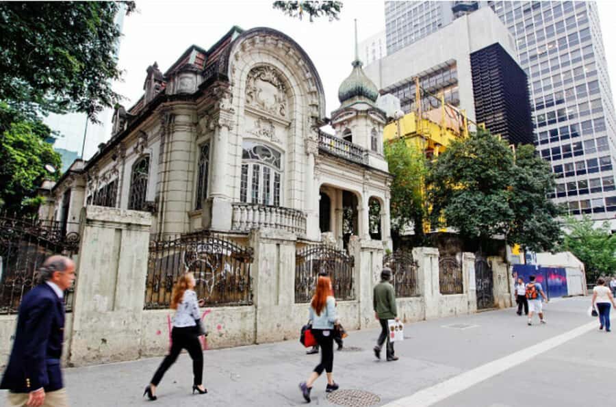 São Paulo: Paulista Avenue Walking Tour - From FIESP Building to MASP: the landmarks you came for