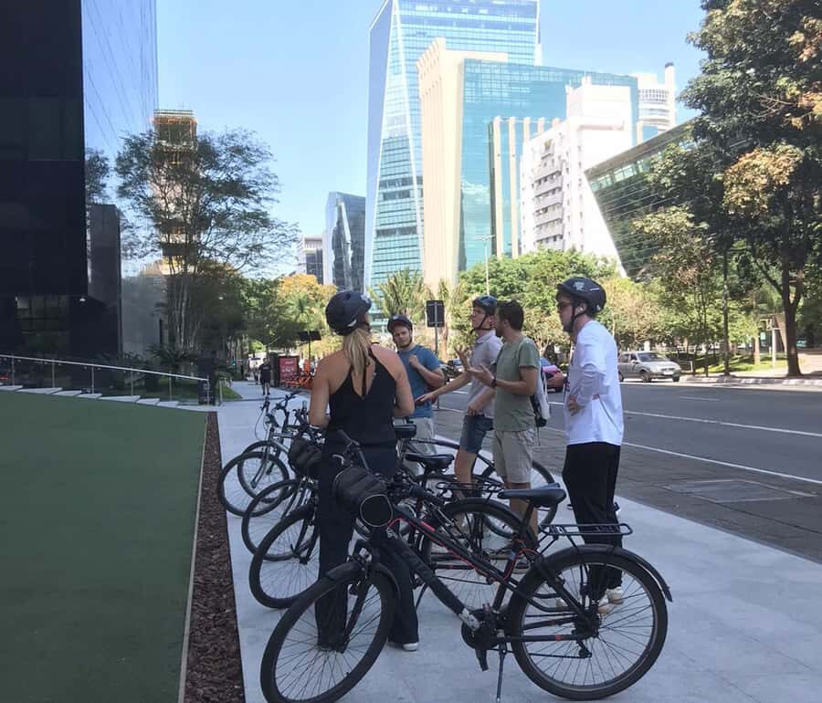 São Paulo: Street Art Bike Tour - Price and value: is $160 worth 3.5 hours in São Paulo?