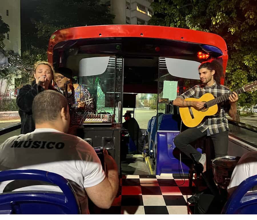 Skyline Night Tour Rio de Janeiro - Panoramic City Tour Rio Samba Bus - Live Music on Board: Samba Energy Without Waiting for a Ticket