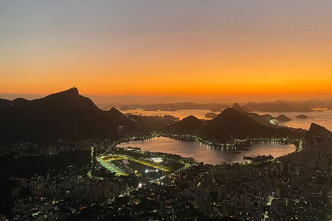 Sunrise at Morro 2 Irmãos - Vidigal - Rio de Janeiro - The 1-Hour Trail: Pacing, Pauses, and How to Not Rush