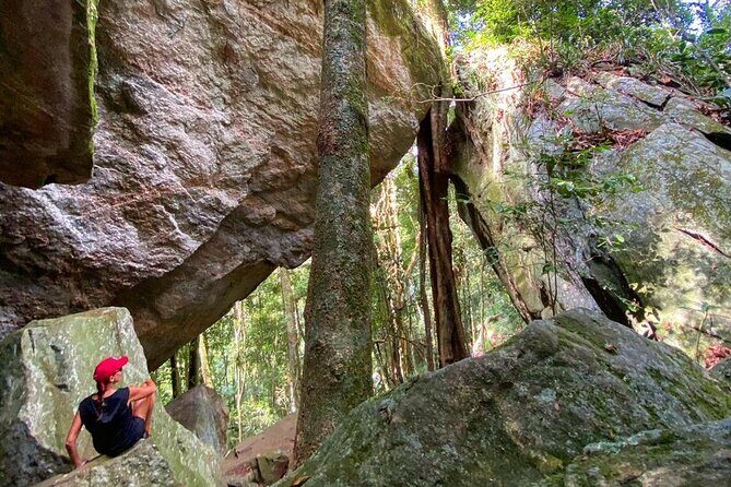 Tijuca Forest Hike - Waterfalls & Caves, Nature & Wild Life! - Pacing, distance, and how to handle humid, slippery trails