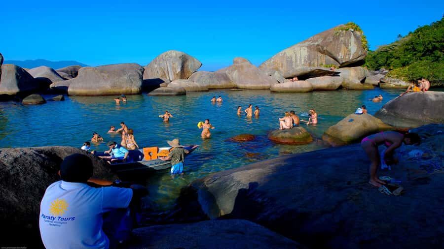 Trindade Day Trip: Nature and Sea Adventure from Paraty - Cepilho Beach photo stop: forest framing and that postcard look