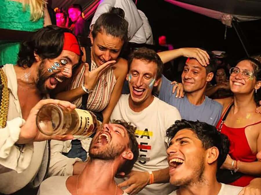 Unforgettable Boat Party - Boarding at Marina da Glória and Pier Nobre (Your 23:30–23:45 Window)